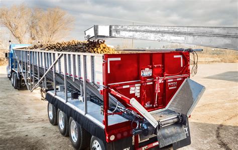 Hauling Agricultural Materials Trinity Trailer
