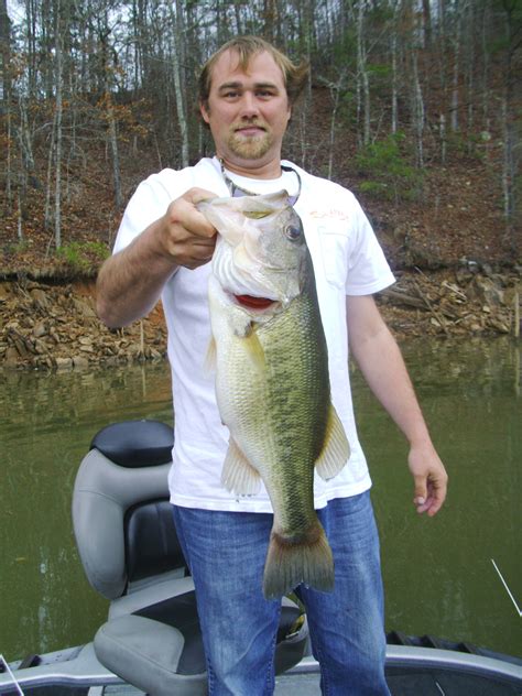 From north to south, alabama has fishing opportunities for both serious anglers and those who love to wet a hook on the weekend. Fishing For Trophy, Largemouth Bass on Alabama's ...