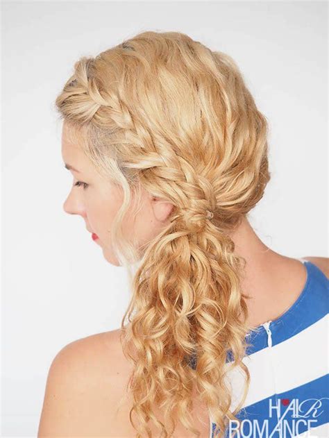 Homecoming Hairstyles To The Side Hairstyle Guides