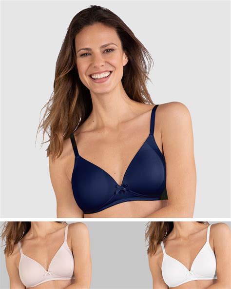 naturana soft and seamless wireless padded t shirt bra in a d cups in band sizes 12 20 arianne