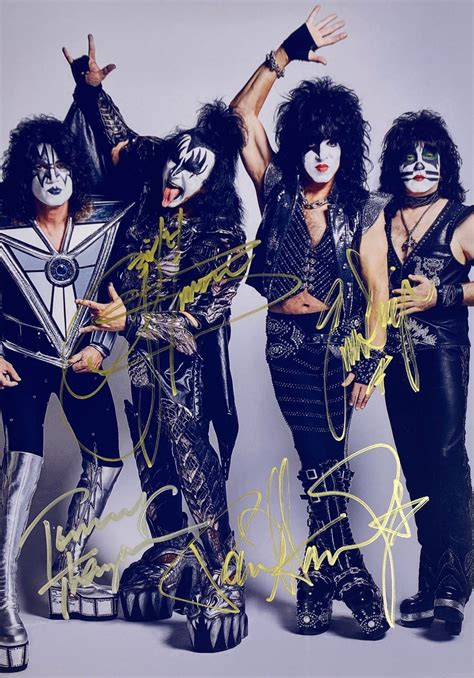 Autograph Signed Kiss Gene Simmons Photo