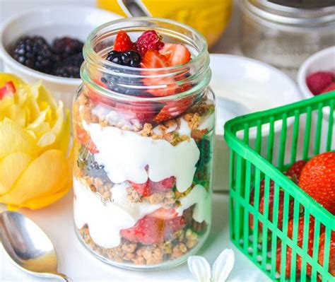 Made with yoplait light yogurt, a little crunchy granola and fresh fruit, they're perfect for a top with 1 tbsp granola and serve. Recipes | Berry breakfast, Berry parfait, Recipes