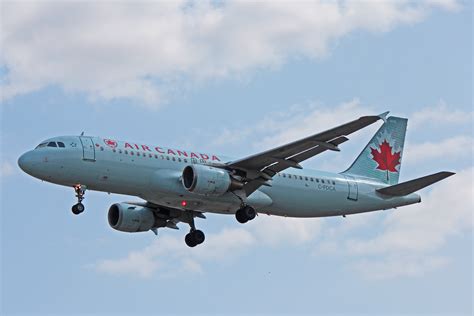 C Fdca Air Canada Airbus A320 200 At Toronto Pearson Yyz