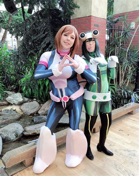 Cosplayer Recria O Personagem Ochako Uraraka De My Hero Academia E O