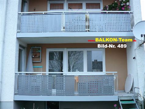 Balkonverkleidung mit Blechen