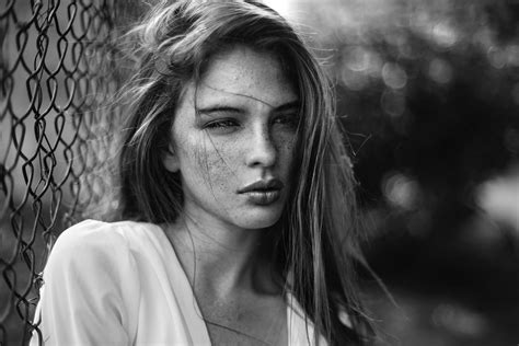 Beautiful Portraits Of Women With Freckles Alk3r