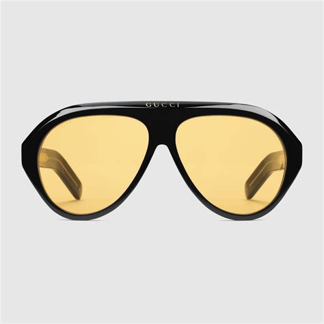 navigator sunglasses with double g in shiny black acetate frame with gucci script gucci men