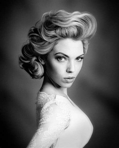 25 30 Dreamy Vintage Hairstyles Inspired By Old Hollywood Fashioncorner