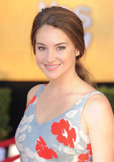 Submitted 1 month ago by liuch4n. Shailene Woodley at 18th Annual Screen Actors Guild Awards in Los Angeles - HawtCelebs