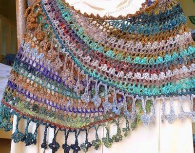Come check out what we have or share your own! Crescent Moon Shawl; free pattern on Ravelry | Breien en ...