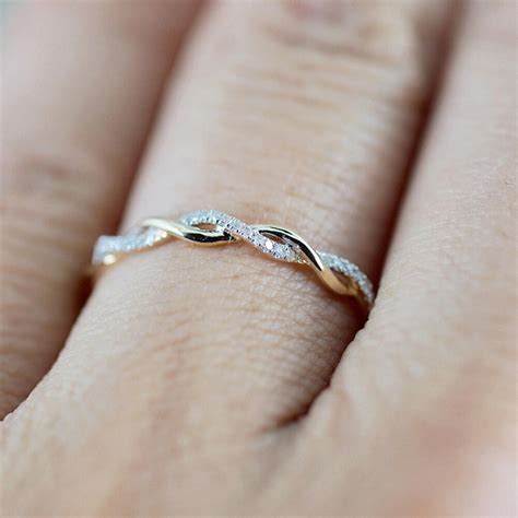 8seasons Fashion Couple Rings Rose Gold Color Twist Rings Transparent