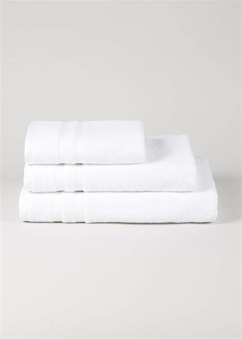 Pure 100 Cotton Towels 450gsm White With Images Cotton Towels