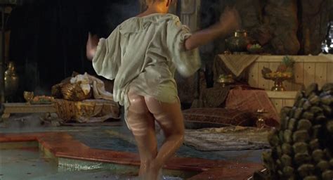 Nude Video Celebs Katherine Heigl Nude Prince Valiant 1997