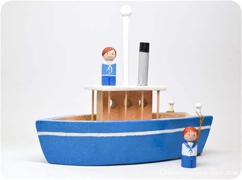 How To Make A Toy Paddle Boat