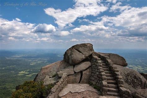 Sharp Top Mountain Peaks Of Otter Bedford Virginia In 2020