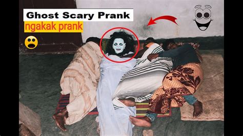 Ngakak Prank Pocong Bocil Lagi Tidur Sampe Kocar Kacir Ghost Prank At Night Part The Fun