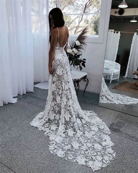 Naked Wedding Dresses Set To Be Big 2019 Trend But Brides Will Have