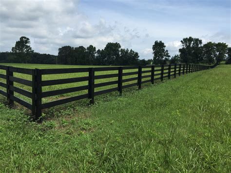 Black Painted 4 Rail Plank Fence On Tennessee Equine Farm Casa De