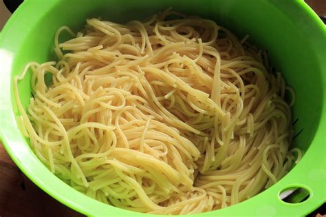 Spaghetti Pasta Noodle Zeef Gratis Foto Op Pixabay