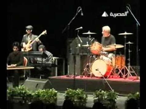 وقفة تضامنية مع الشعب الفلسطيني في مدينة هارلم الهولندية. ‫ايمن يوسف والفنان يحيى خليل وليالى مصريه 1 11 2012 ...