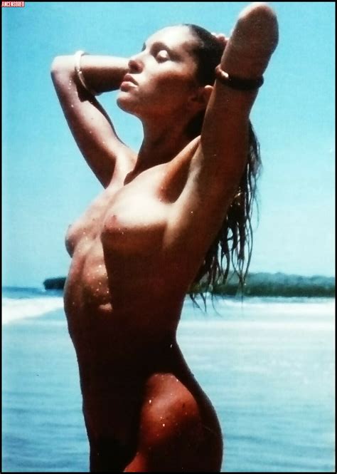 Eleonora Vallone Nue Dans Fuga Hot Sex Picture