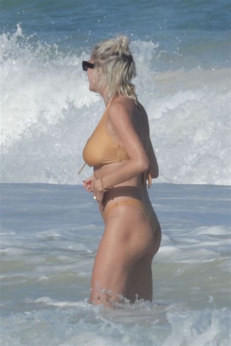 Caroline Vreeland Sexy Bikini Photos And Videos The Fappening