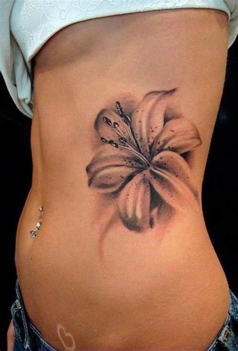Tatoo vorlage hibiskus kostenlos / ideal anatomisches herz tattoo sara317 anatomisches herz. Blüte 3D Tattoo Motiv | Tätowierungen, Lilien tattoo und ...