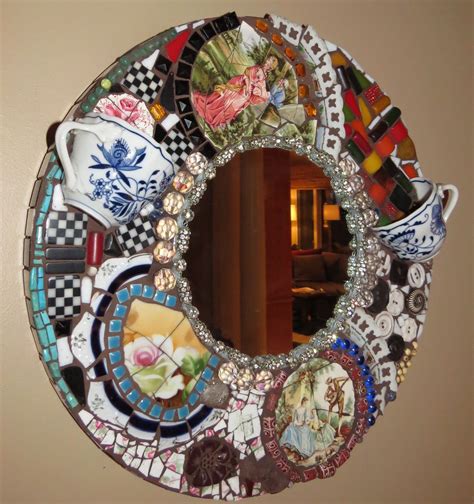 Marcys Mirror Mosaic Pieces Mosaic Mirror Frame Broken Mirror Ideas