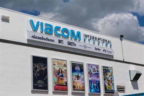 Why Viacom Synchronoss Technologies And Dhx Media Slumped Today The