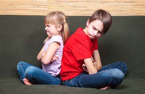 How To Deal With Sibling Rivalry Among Your Kids