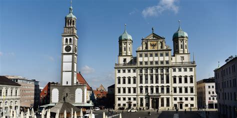 Durch die altstadt von augsburg ziehen sich kleine straßen und kanäle. Rathaus - Stadt Augsburg
