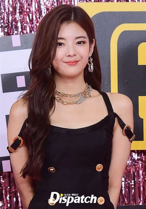 10 Times Itzys Lia Was A Stunner In The Prettiest Dresses Koreaboo