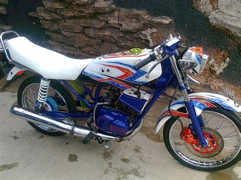 Kamu tinggal pilih konsep apa yang akan diusung. Yamaha RX Kink modif 3 | Motif dan Modif Otomotif