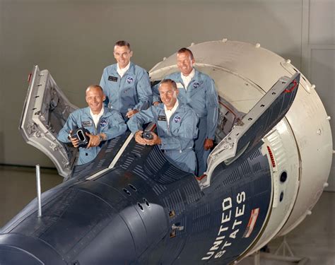 Gemini La Misión Del Primer Paseo Espacial Apollo Space Program