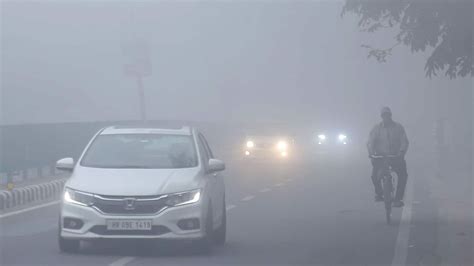 How To Drive Safely In Foggy Weather Key Tips Ht Auto