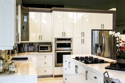 Check out our italian kitchen designs, closets, bathrooms, cabinets & wall units. Contemporary Italian Kitchen - Contemporary - Kitchen ...