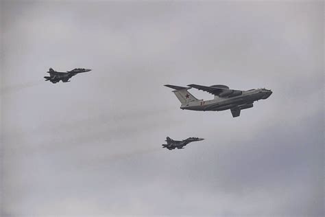 Ucrania Alerta De Que Rusia No Ha Retirado Sus Aviones De Bielorrusia