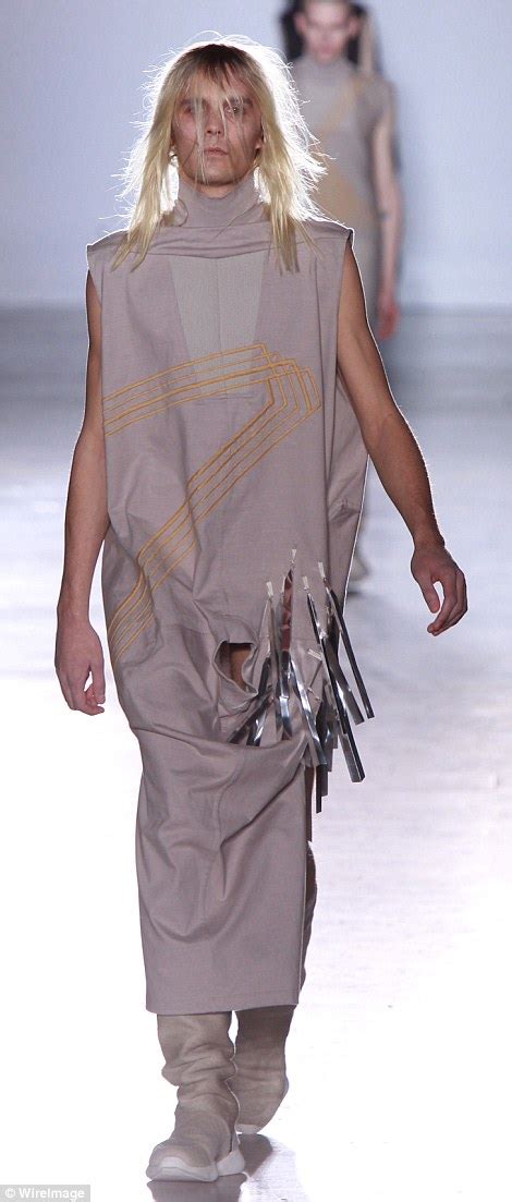 Rick Owens Shows FULL FRONTAL Male Nudity On The Catwalk Daily Mail Online