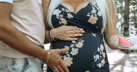 Maternity Wardrobe Staples All Pregnant Mothers Need Babygaga
