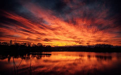 Download Wallpaper 2560x1600 Lake Sunset Dusk Dark Landscape
