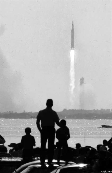 Father And Son Observe The Launch Of Apollo 11 On July 16 1969 [775 X 1200] R Historyporn