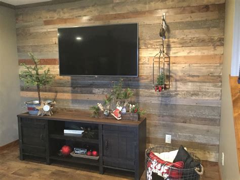 20 Reclaimed Wood Wall For Tv