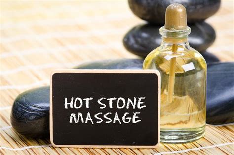 hot stone massage geben and steine erwärmen birke wellness de