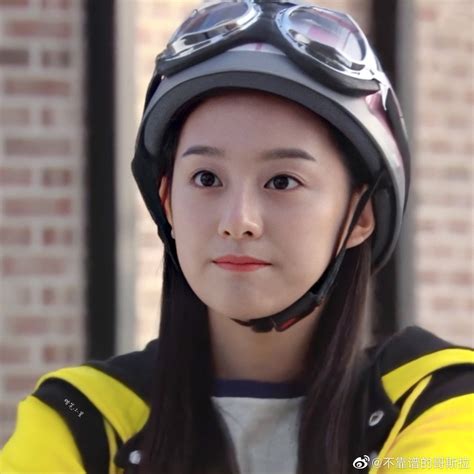 Tae joon, en zor döneminde jae hee'nin gücü oldu ve abd'ye kore'den ayrılınca, tae joon'un yüksek atlama kariyerine yeniden başlamasına. Pin di Kim Ji Won (김지원)