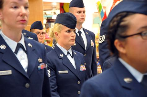 618th Aoc Tacc Airmen Honor Local Veterans At Airport Ceremony