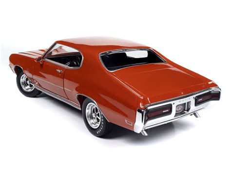 American Muscle 1972 Buick Gs Hardtop Mcacn 118 Scale Diecast Auto