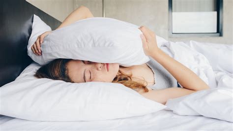 List Tips On How To Sleep Early