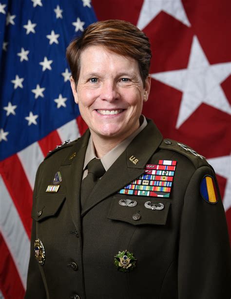 Tradoc Welcomes First Female Deputy Commanding General Rallypoint