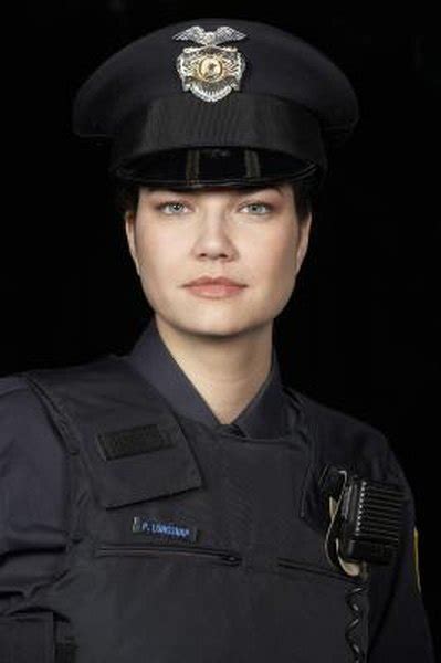 Qualifications For Veterans Affairs Police Woman