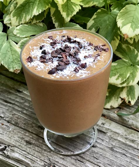 Chocolate Banana Nut Smoothie